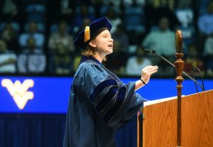 Journalist Lysiak, 12, addresses Reed College of Media graduates